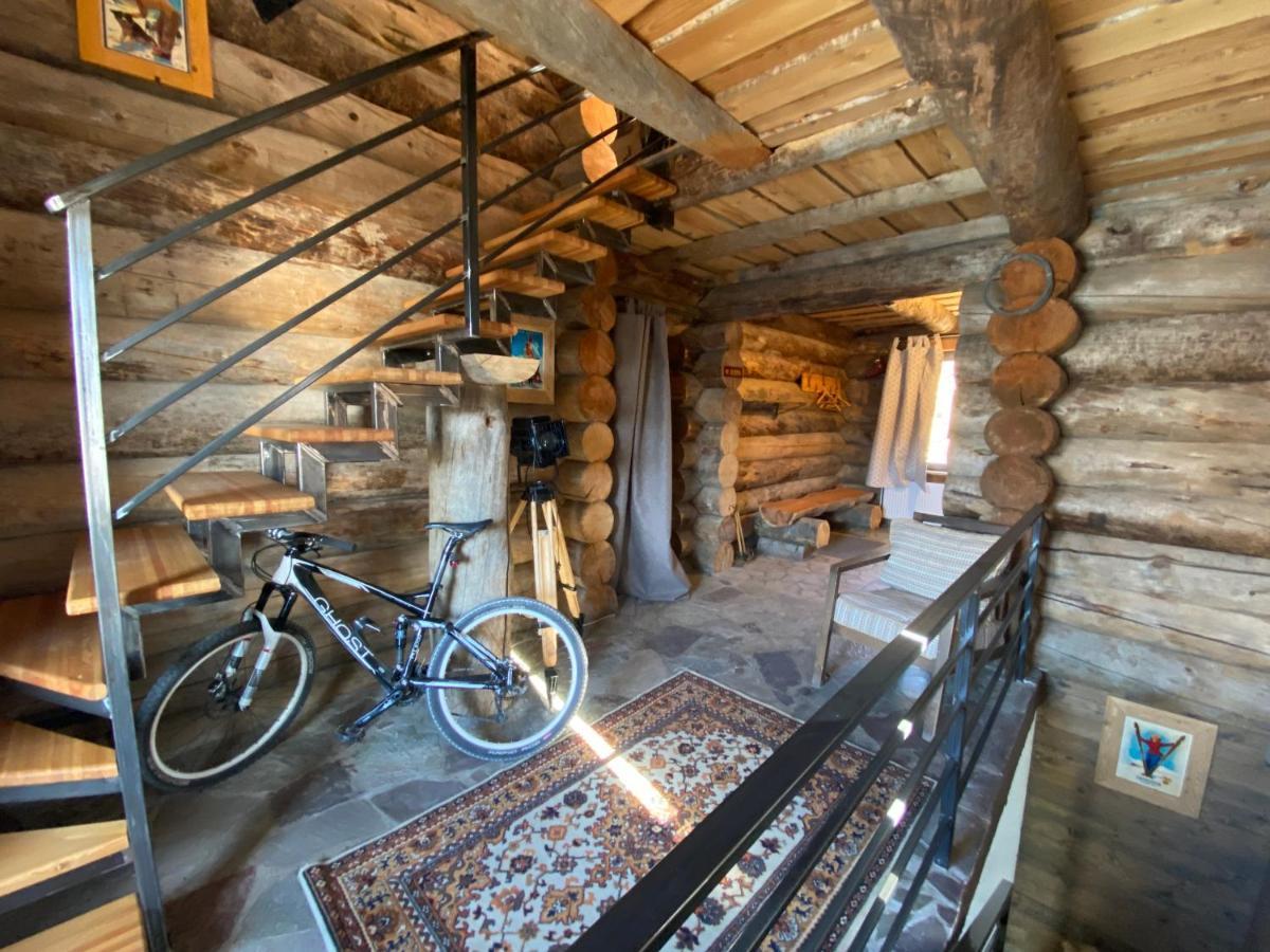 Mountain Cricket Chalets And Apartments Gudauri Exterior photo