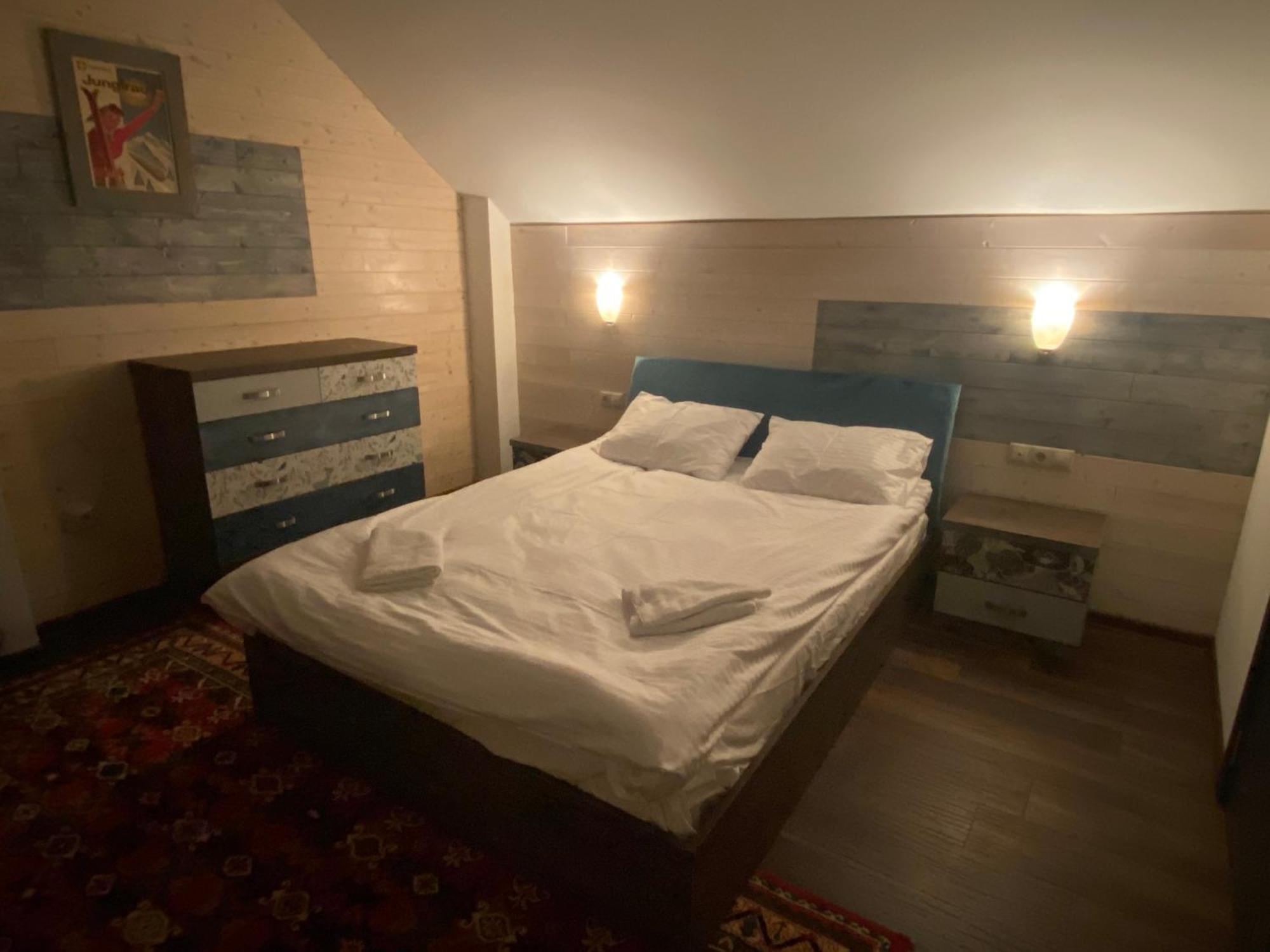 Mountain Cricket Chalets And Apartments Gudauri Room photo