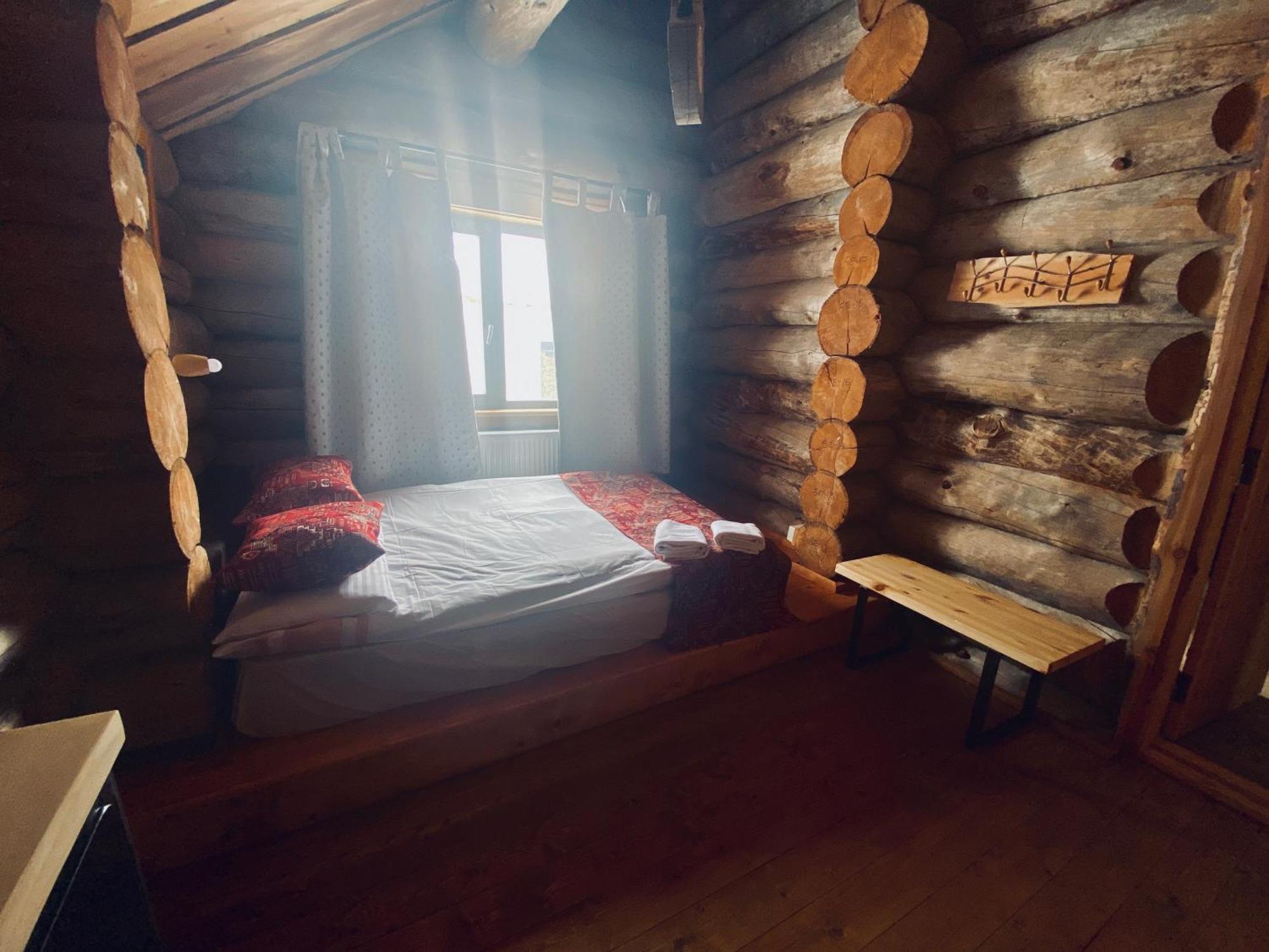 Mountain Cricket Chalets And Apartments Gudauri Room photo