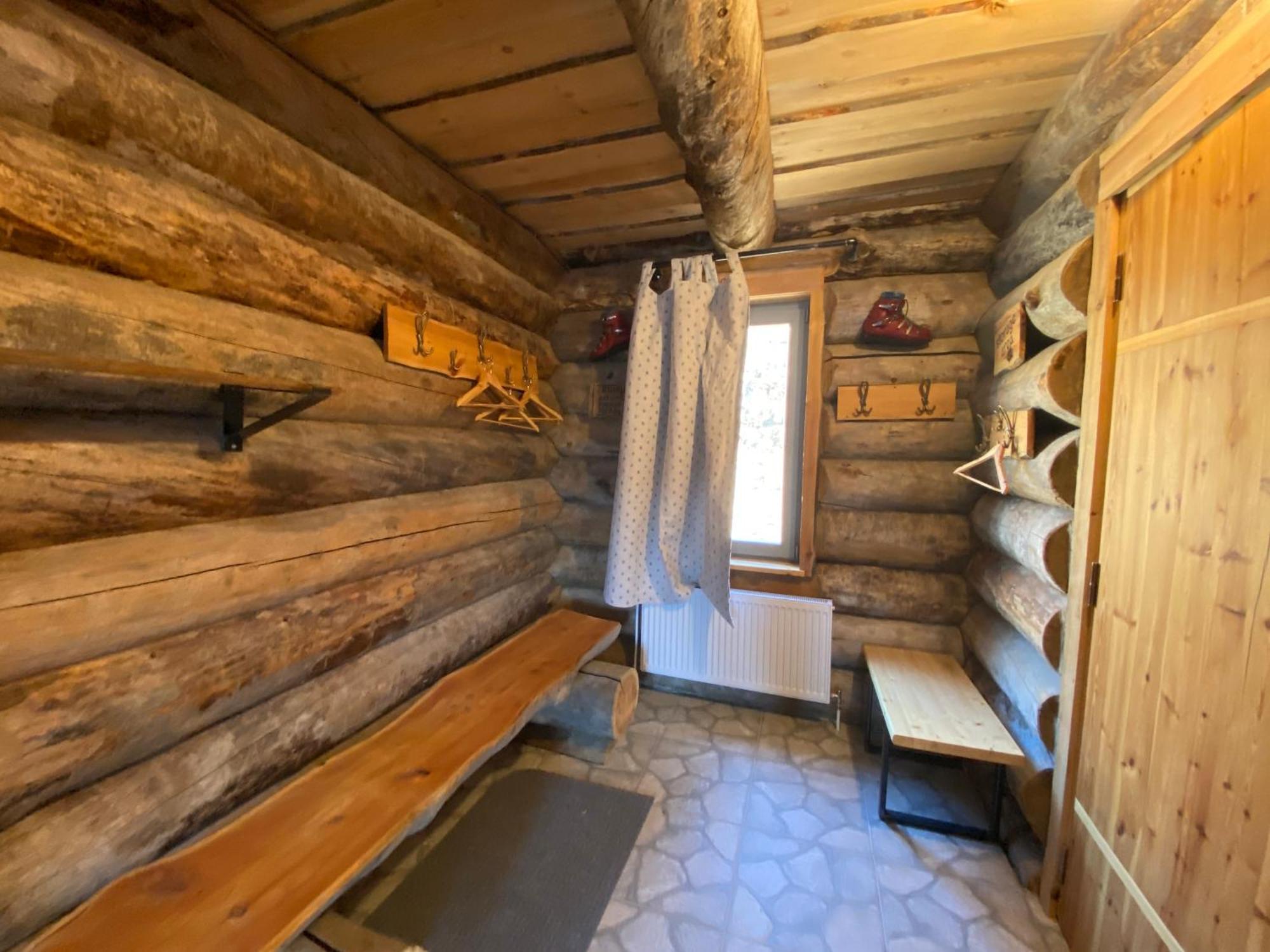 Mountain Cricket Chalets And Apartments Gudauri Room photo